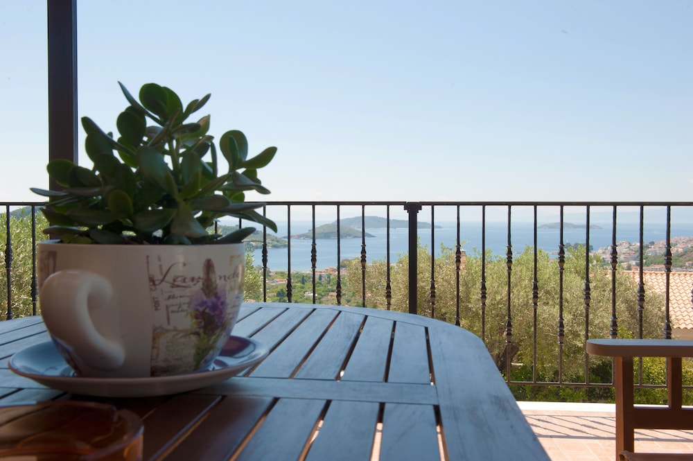 Villa L&M Skiathos