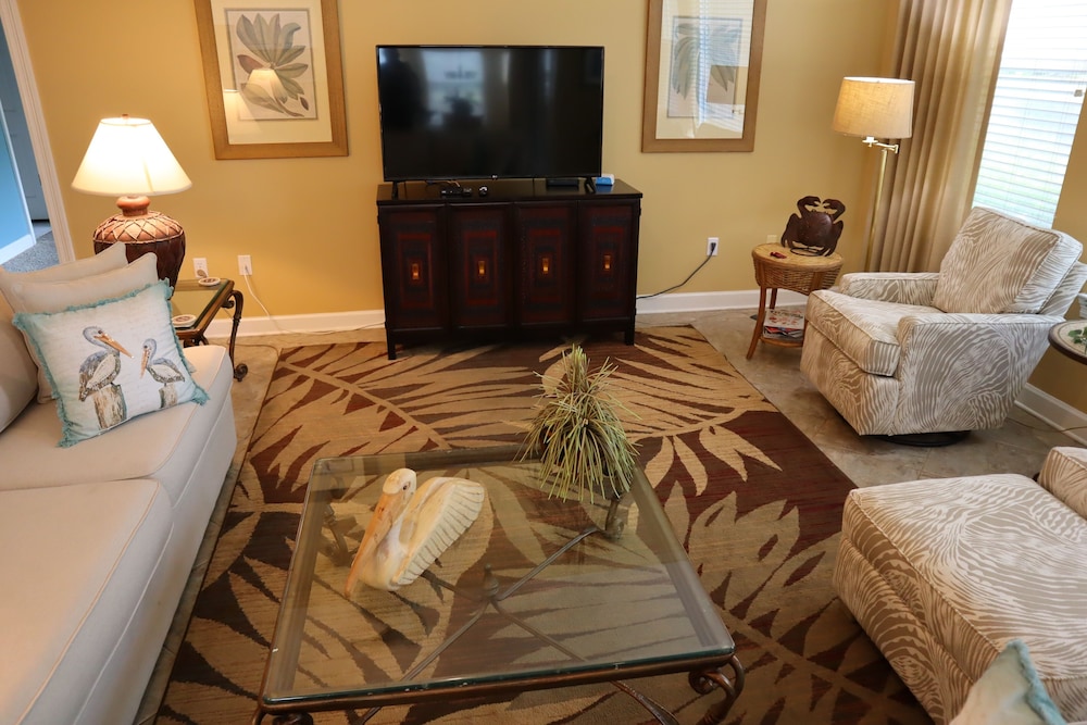 8554 Turnberry 3 Bedroom Condo by RedAwning