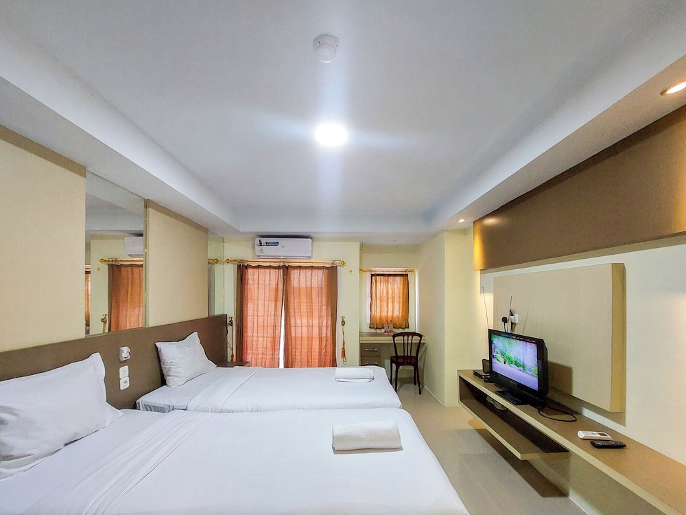 Good Deal And Homey Studio Apartment At Mansyur Residence