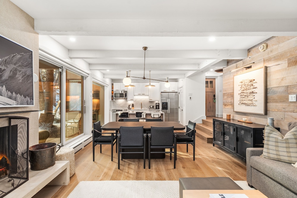 Chateau Eau Claire & Roaring Fork by Frias Properties