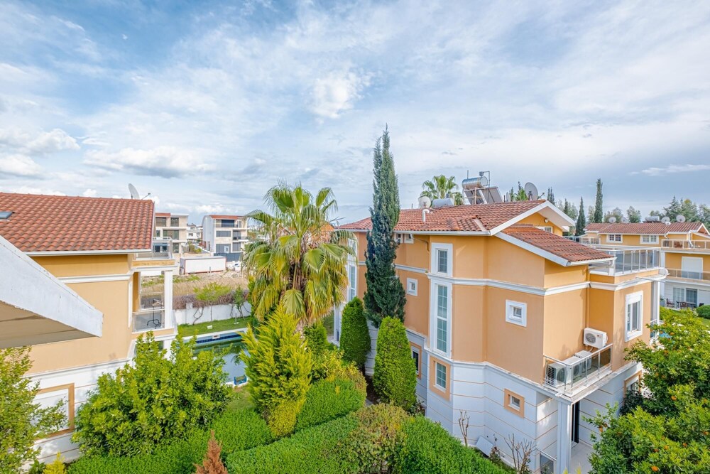 Luxury Private Villa With Pool and Garden in Serik view 3