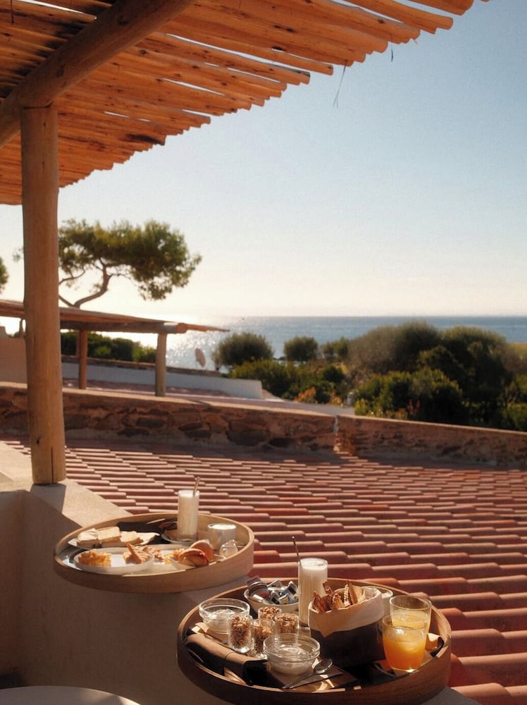 Cala Lupo Resort