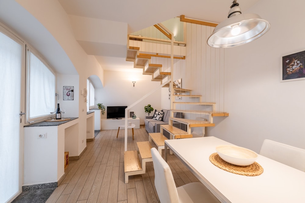 Viale Lecco 105 by Wonderful Italy