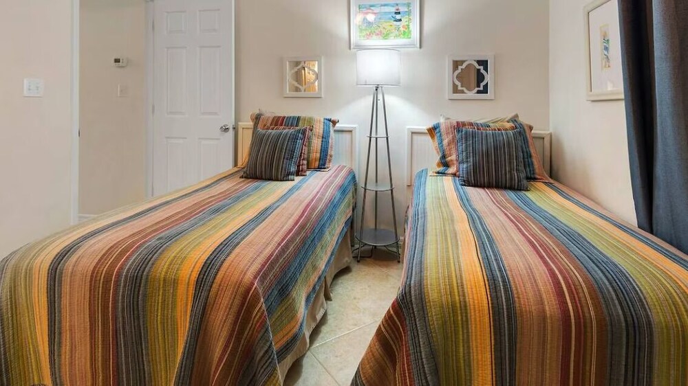 Beachside Villas 613