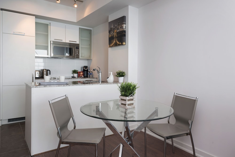 Metropolis Condotel Suites - York Street