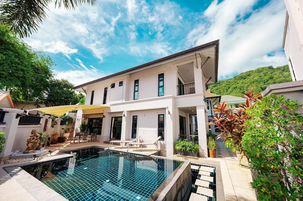 Patak 3 Bedroom Private Pool Villa