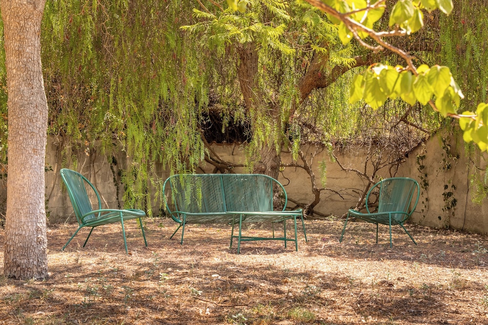 Galatea e Giardino delle Esperidi apartments with pool by Wonderful Italy