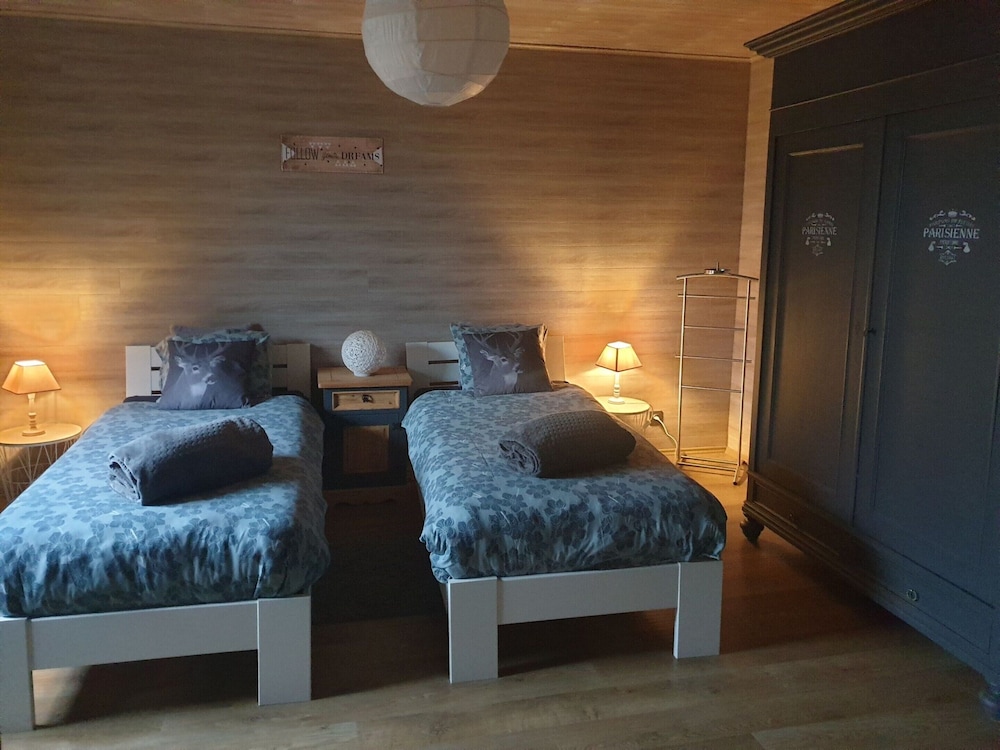 Chic Holiday Home With Garden view 5