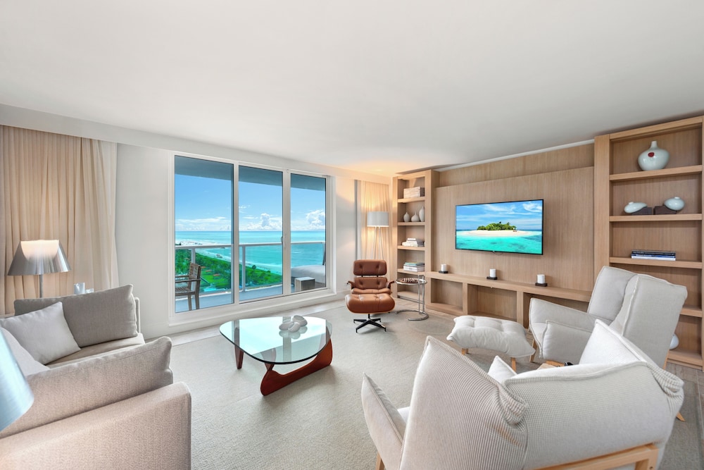 Luxury Vacation Rentals at 1 Hotel & Homes by LRMB