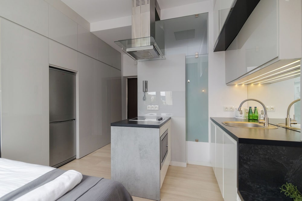 ShortStayPoland Kaliska B132 view 4