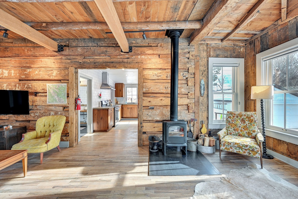 Historic Home Near Main Street Buena Vista!