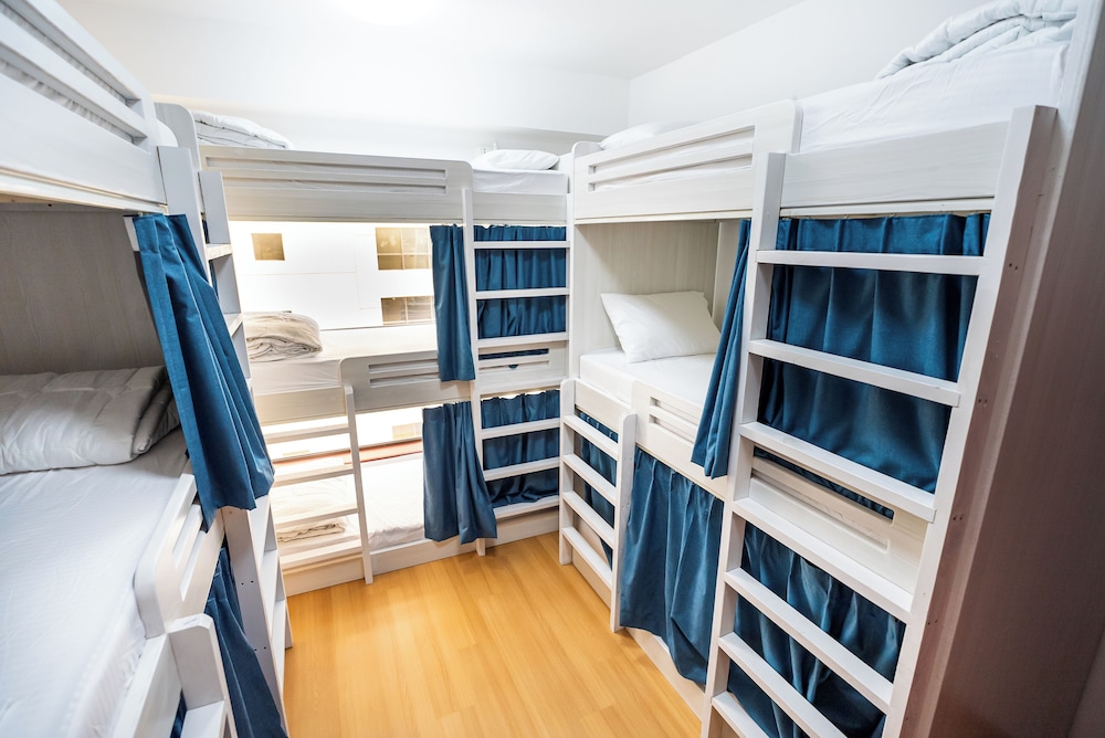 YouSleep Hostel