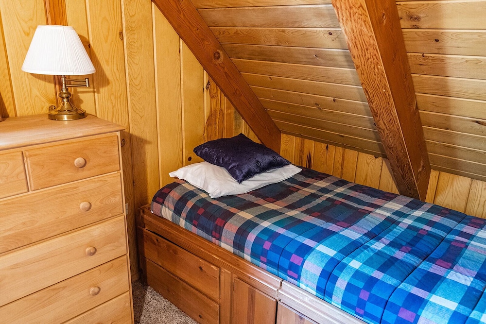 Dunbur Lodge