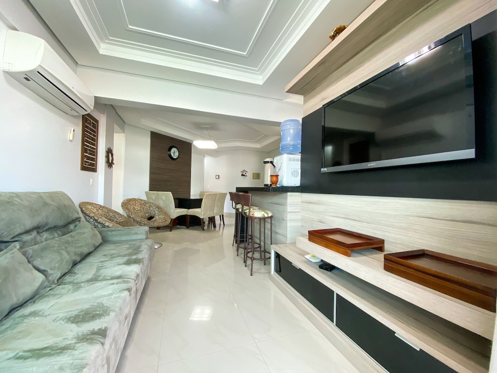 919 - Apartamento 3 quartos s uma suíte