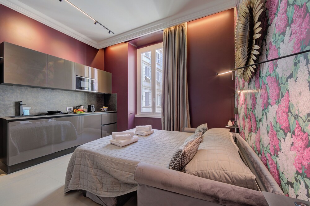 Boutique Central Ornella view 4