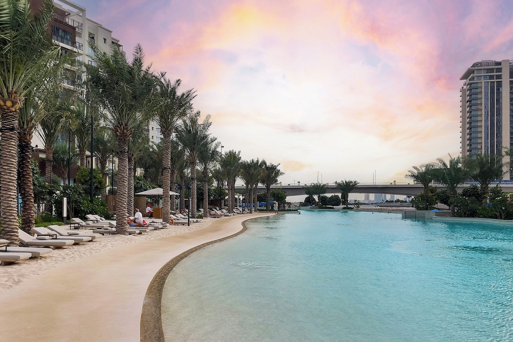 Luxury 1BR at Vida Residences