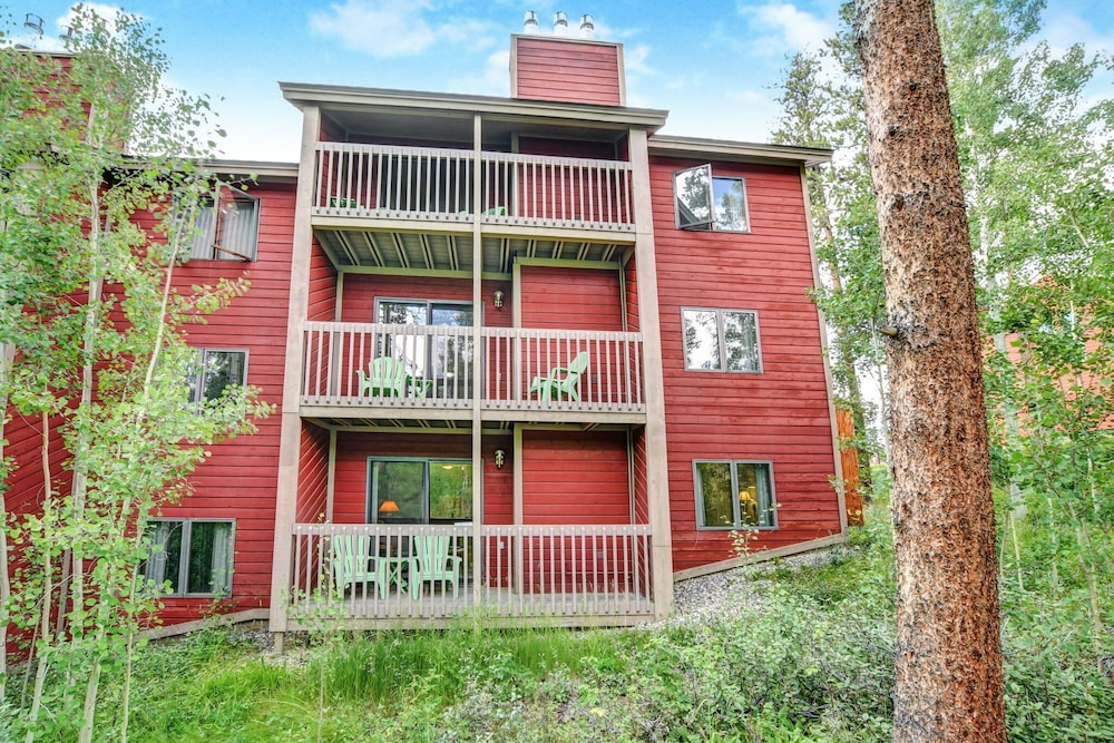 Indian Peaks Resort