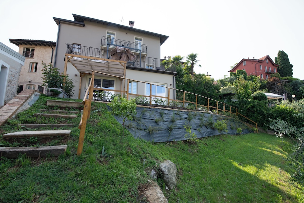 Photo 12