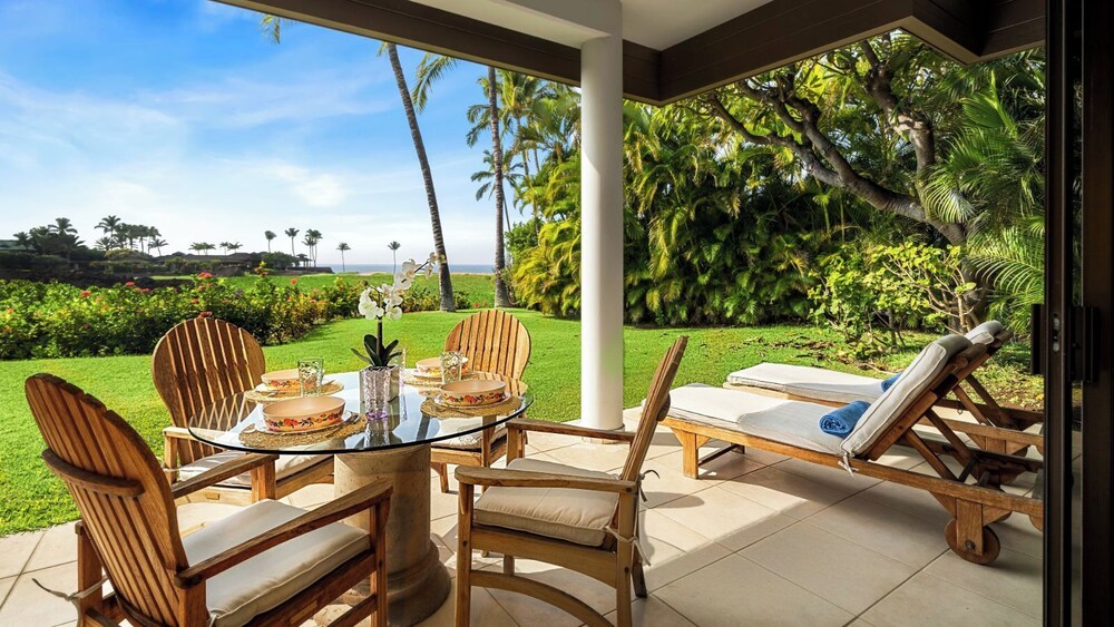 Beautifully Updated - Close to Beach & Pool - Oceanview Lanai - Vrkcv