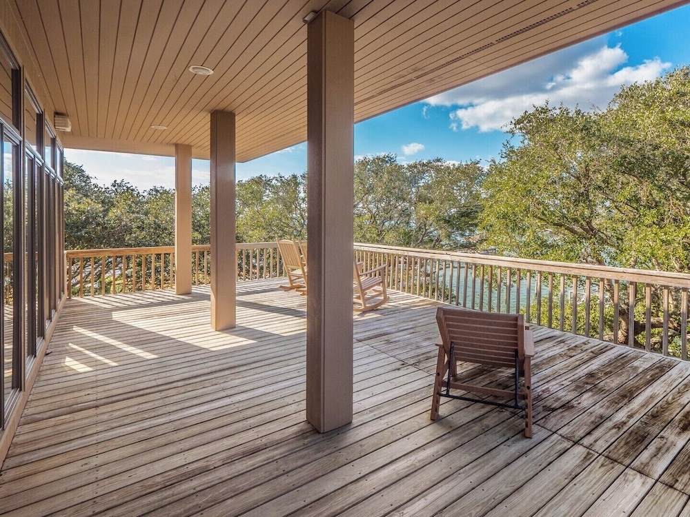 Nicholson Oaks by Topsail Realty