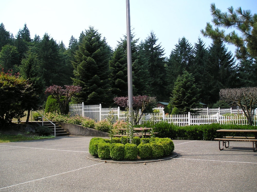 Thunderbird RV & Camping Resort