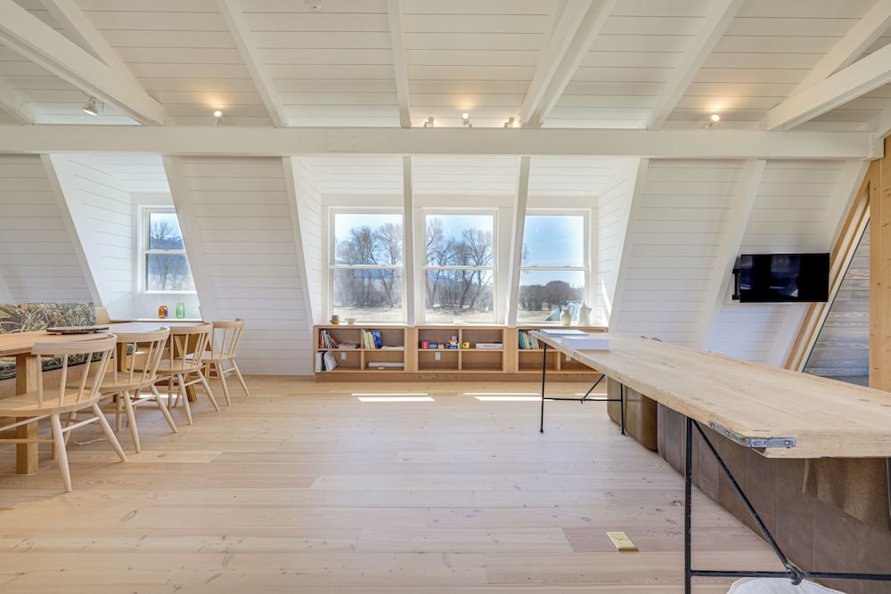 meeting & event spaces