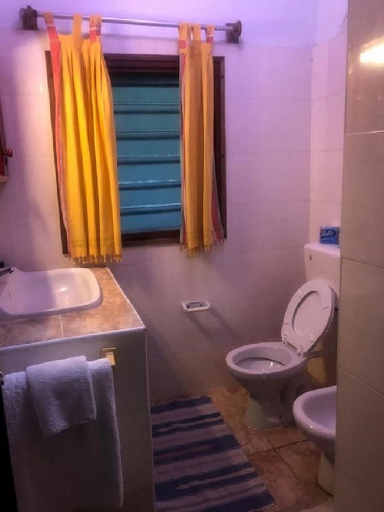 Room in Guest Room - Beautiful Ascot Residence Right on White Sandy Beach view 3