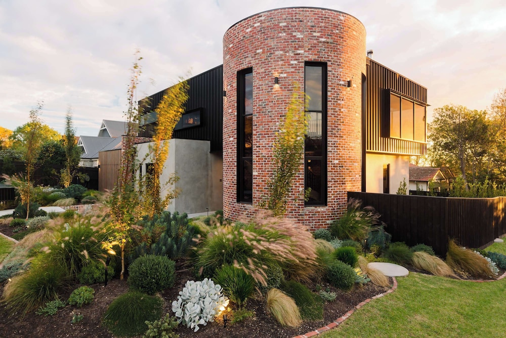 Helix in Mornington With 4 Bedrooms and 3 5 Bathrooms