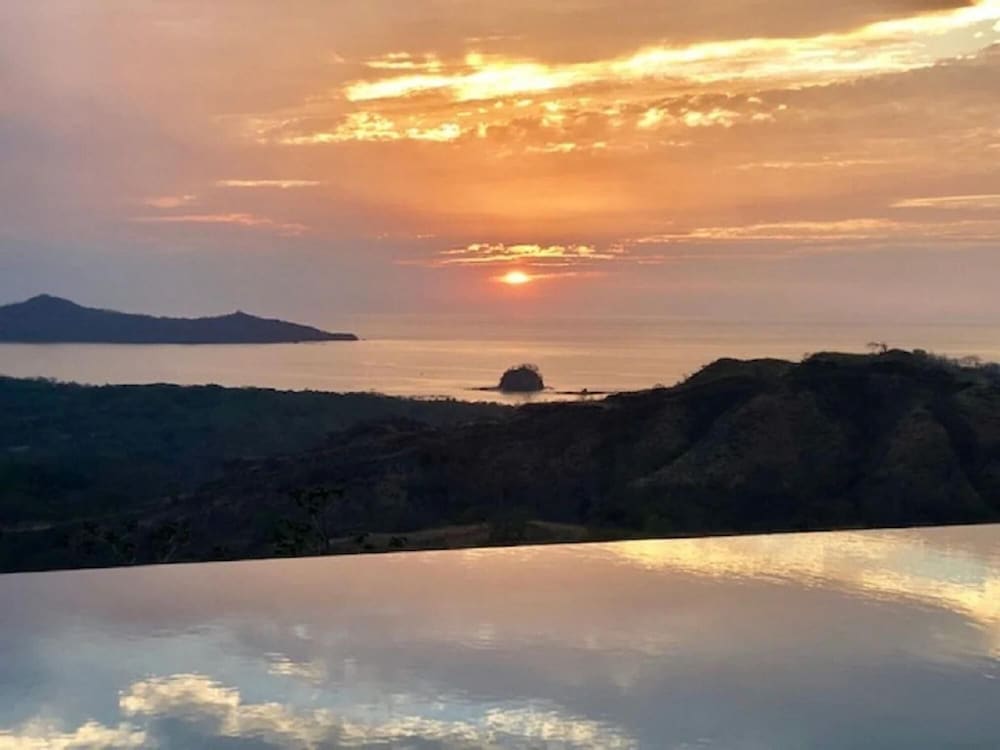 Playa Flamingo Designer Home With Spectacular 180 Ocean Views - Casa DEL MAR