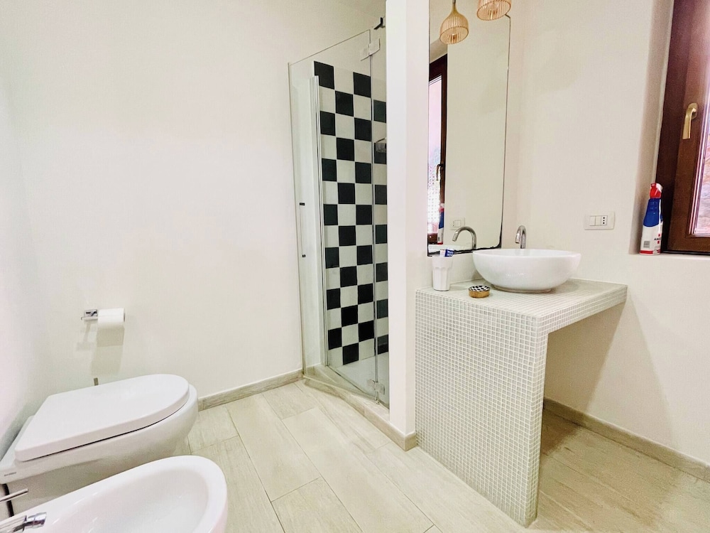 Charming Porto Santo Stefano Apartment With Pool Access