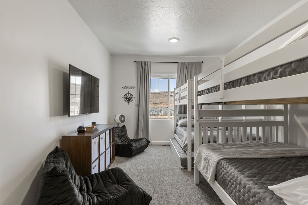 Red Rock Trails 4 Bedroom Townhouse