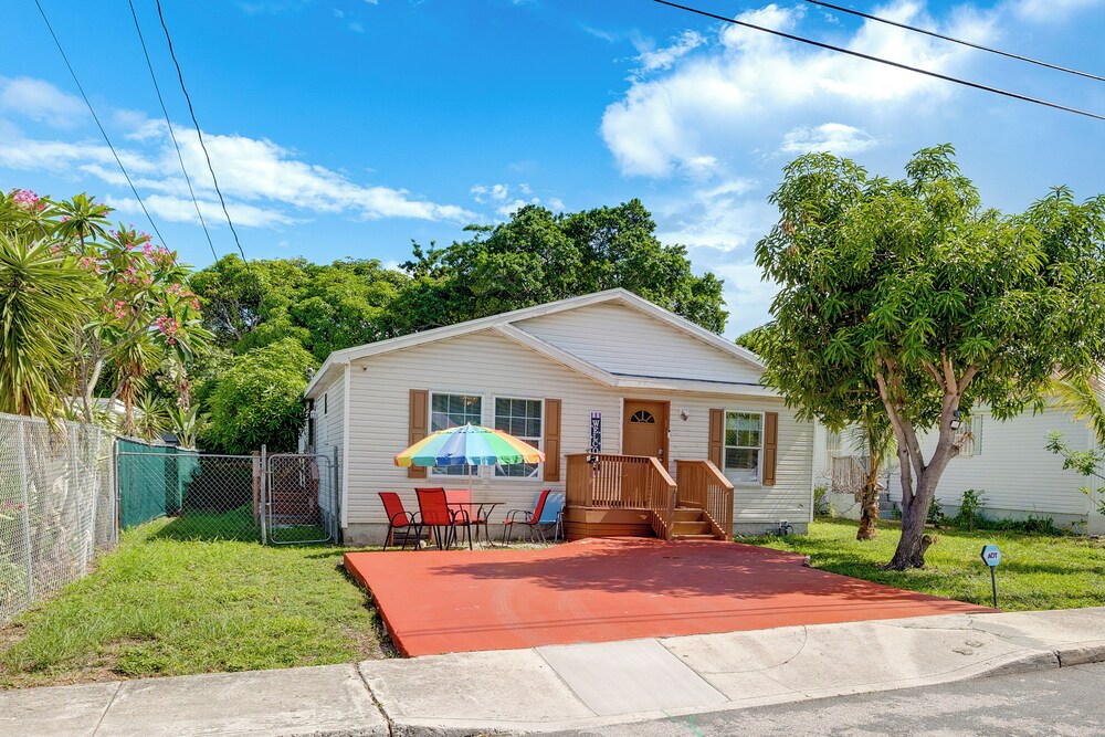 West Palm Beach Home ~ 2 Mi to Downtown!