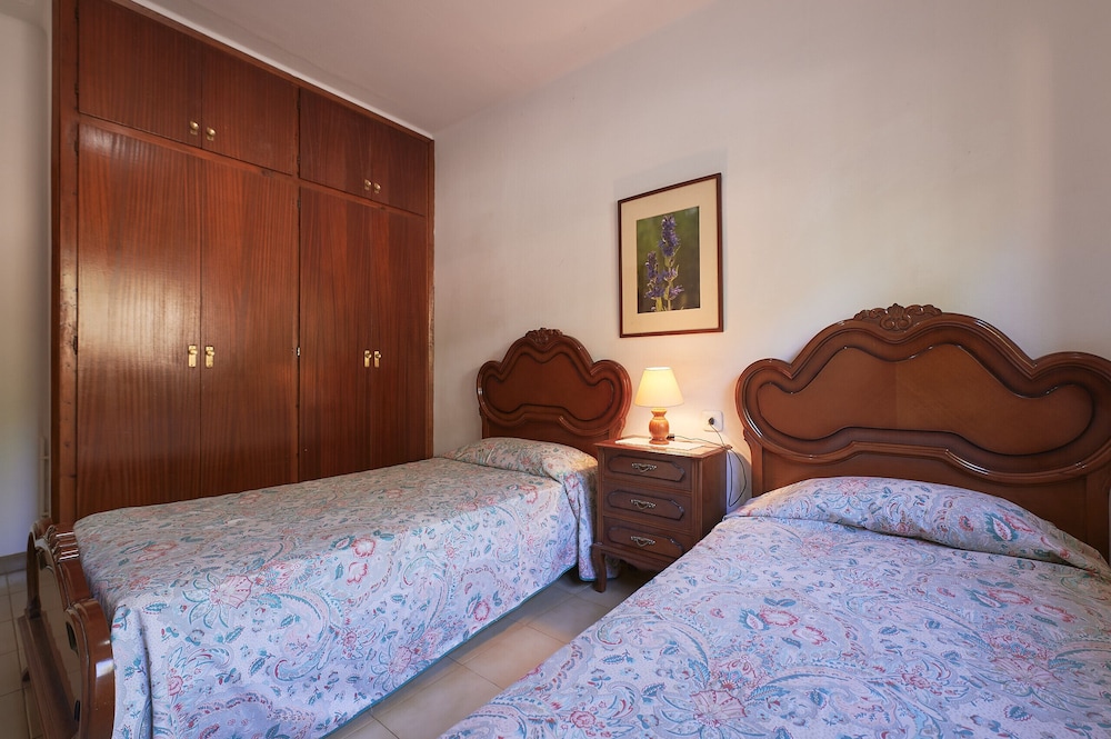 Masso in Llafranc With 3 Bedrooms and 1 Bathrooms
