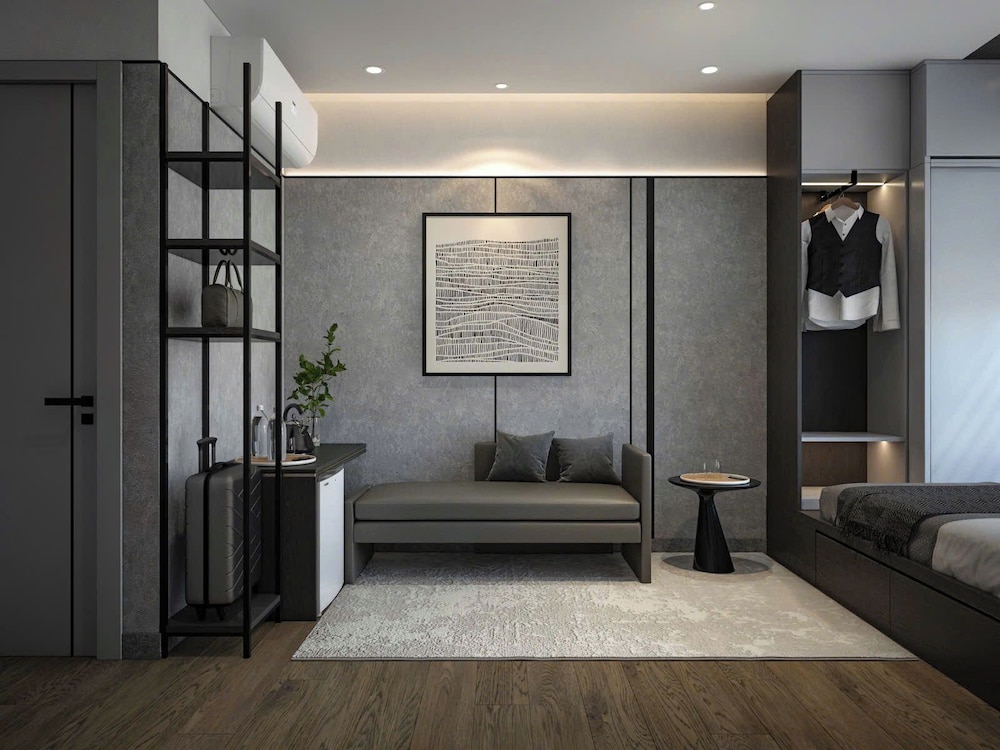 Unite StayCation Nhieu Tu