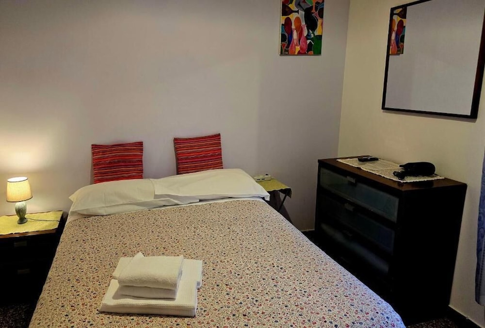 Alfonso Guest House