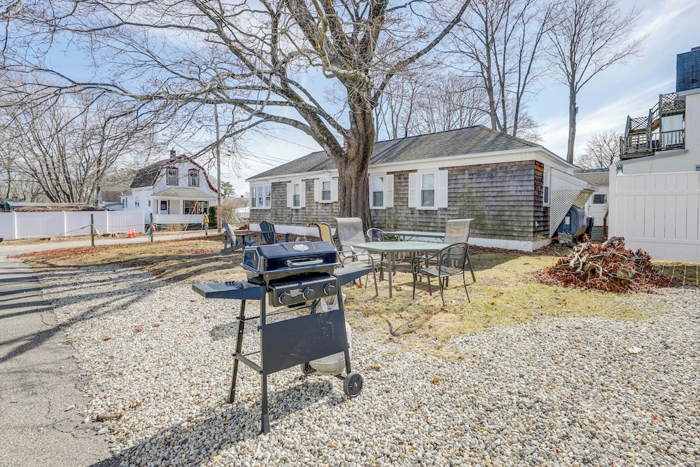 1/2 Mi to Pier: Wfh-friendly Apt in Maine!