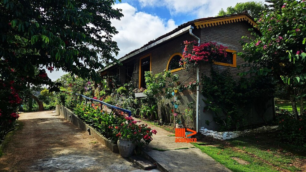 Casa de Meg - Charme na Serra Negra