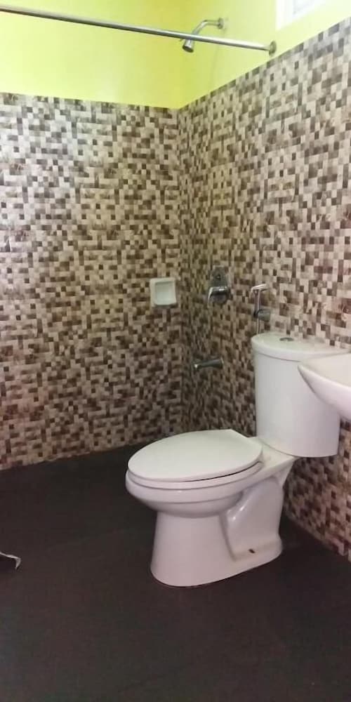 Citrine Tourist Travel Lodge