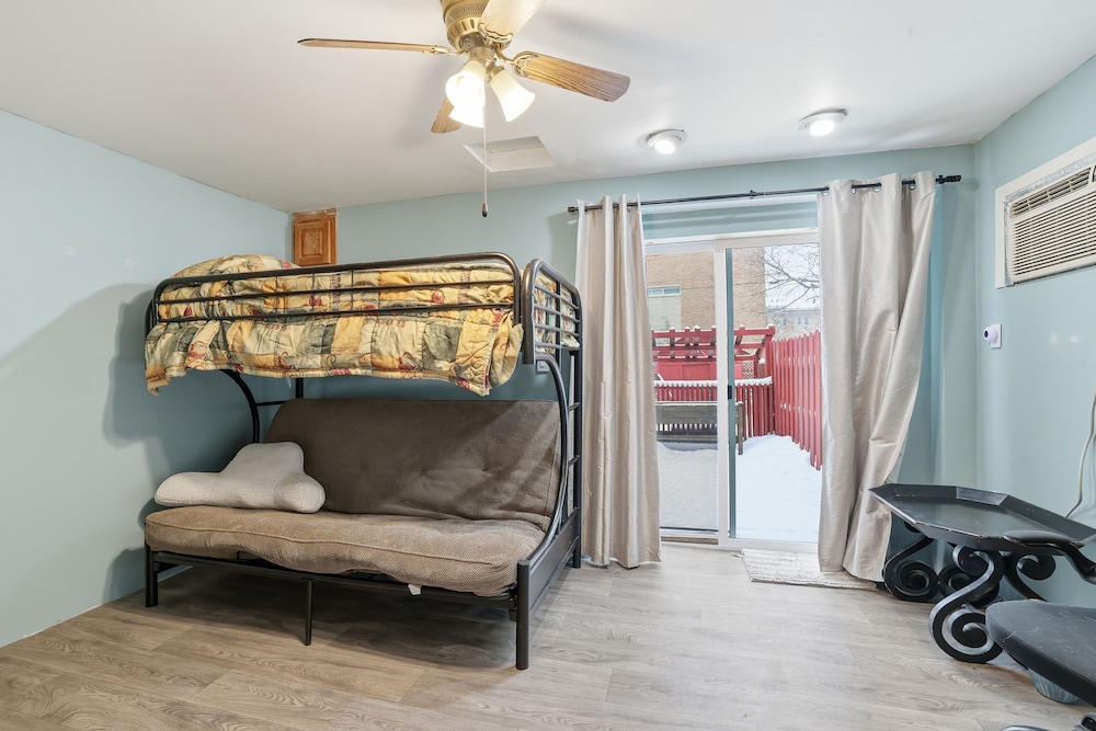 Charming St Paul Getaway 4 Bedroom Home