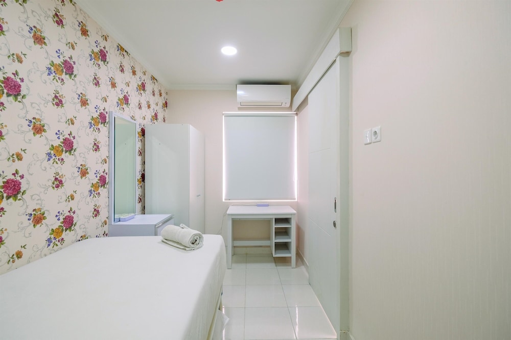 Comfort and Enjoy Living 2BR at Sentul Tower Apartment