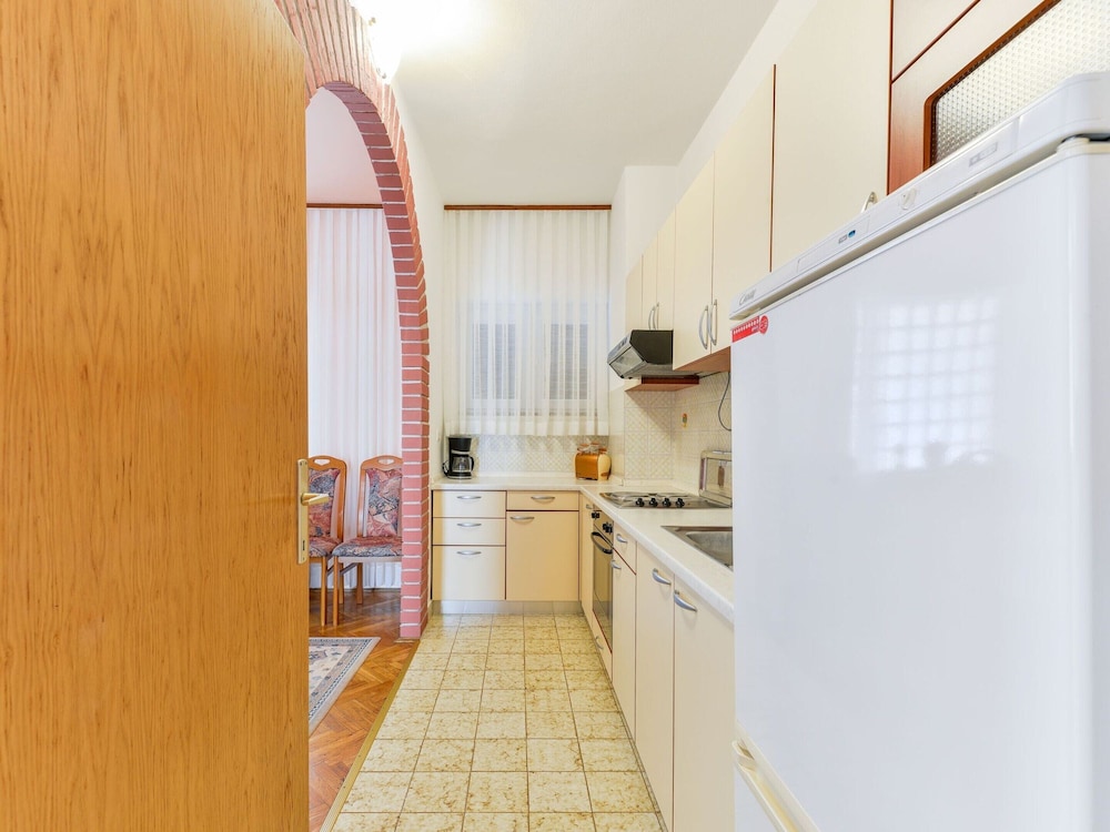 Apartment on Vir Island Near Sandy Beaches