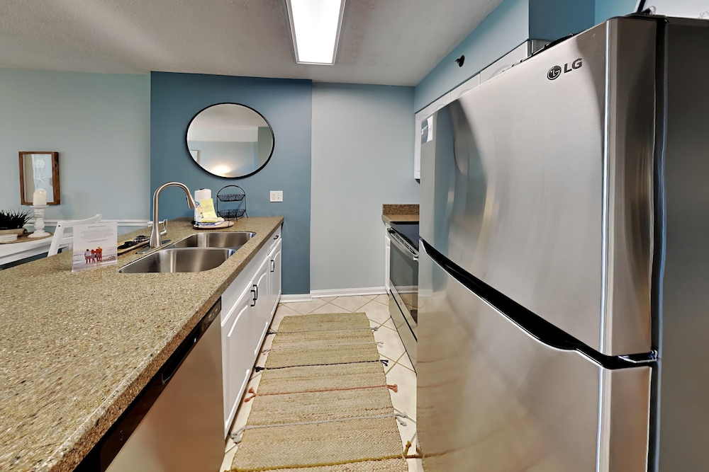 Tradewinds by Southern Vacation Rentals