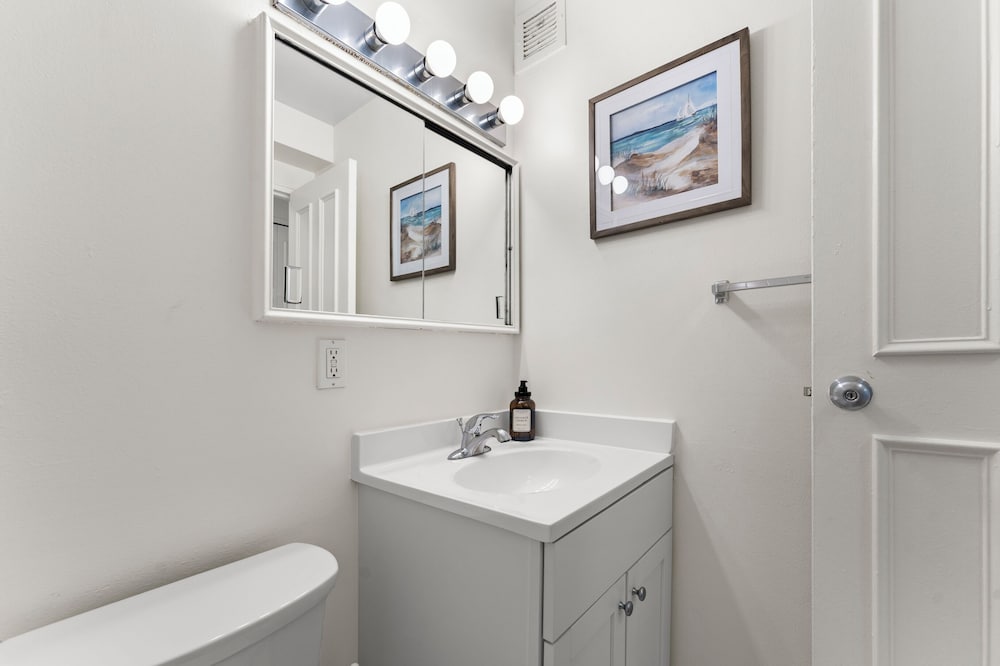 Furnished Apartment Near Longwood