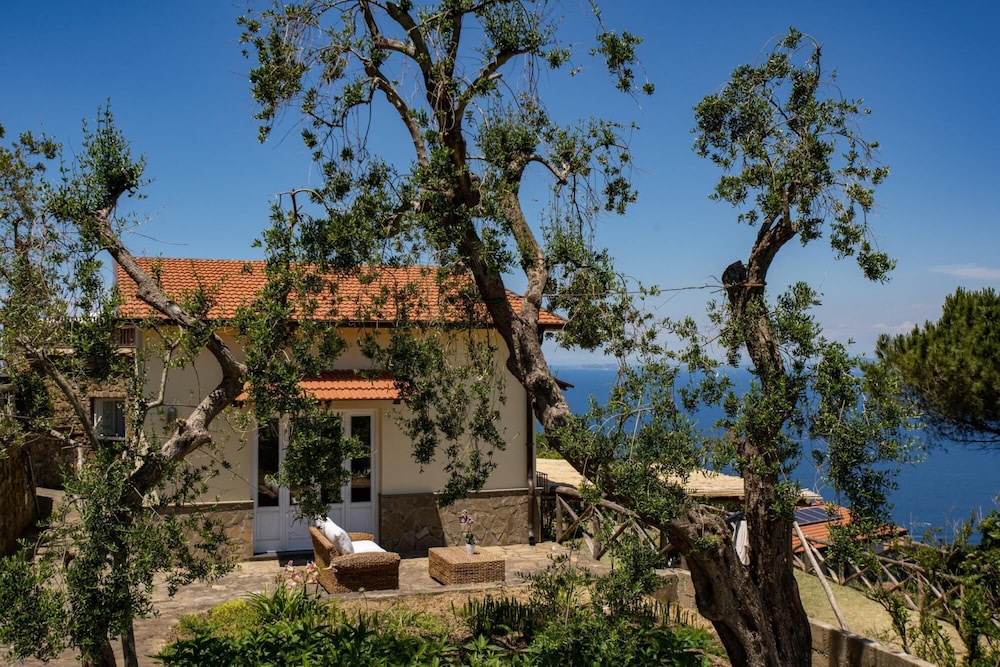 Villa Giulia With Heated Pool and Jacuzzi view 3