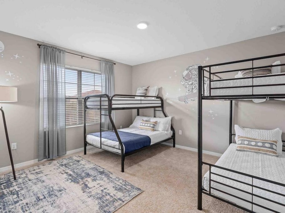 Super Comfy- 7BD 5 5BA Sleep s 22 w Amenities