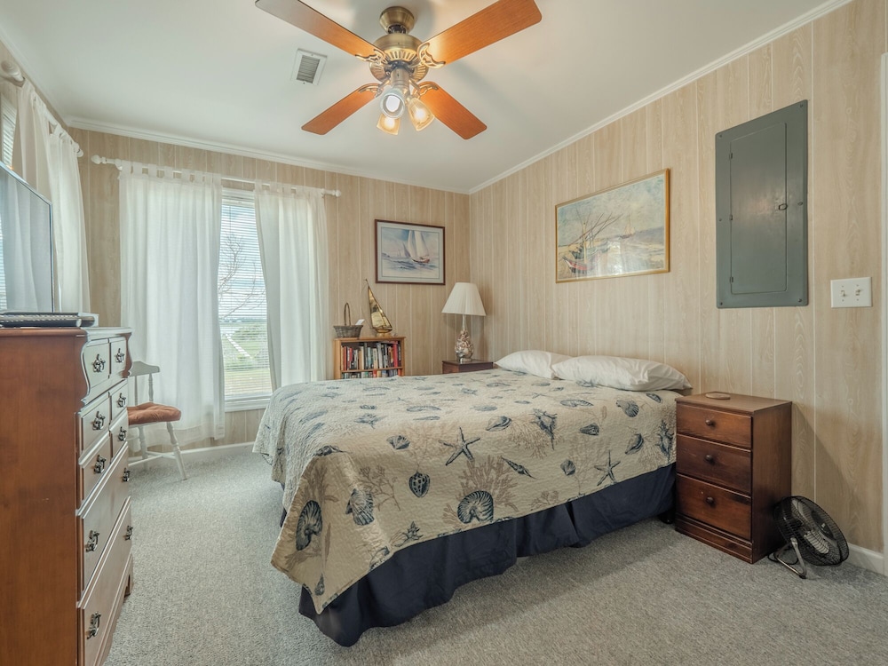 Loony Dunes by Topsail Realty