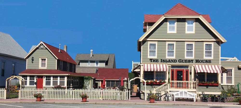 Island Guest House B&B