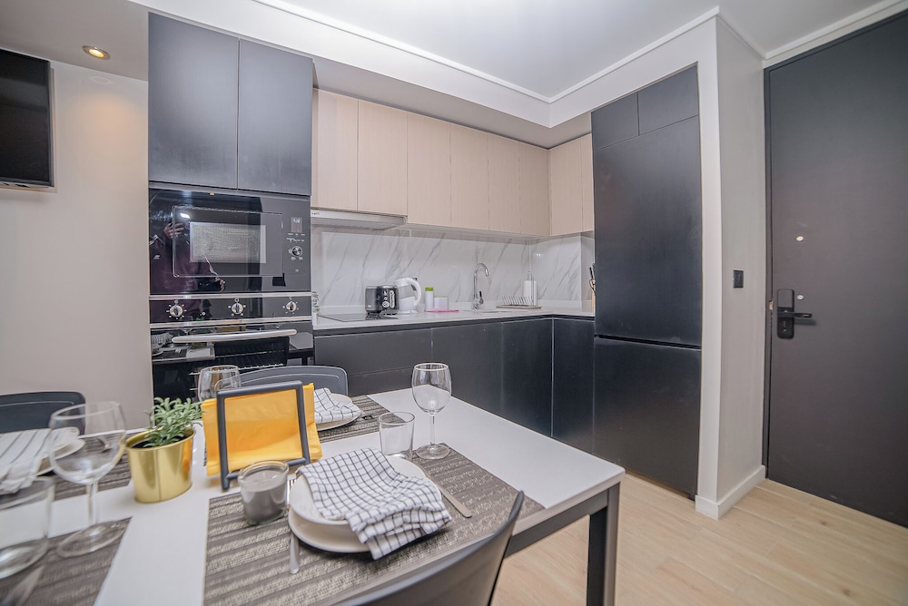 Bucarest Apartments by Andes STR
