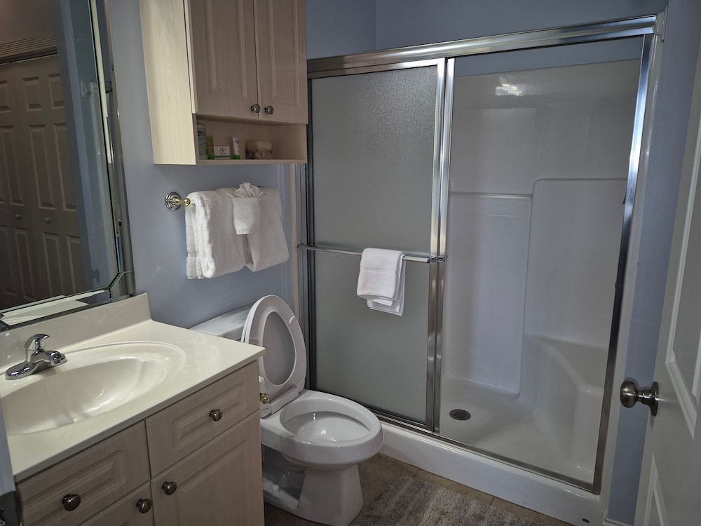 Magnolia Pointe Luster Leaf 4890-303 2 Bedroom Condo