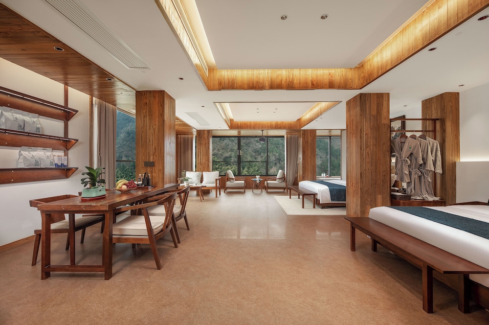 Zhangjiajie Valley Love Holiday Hotel
